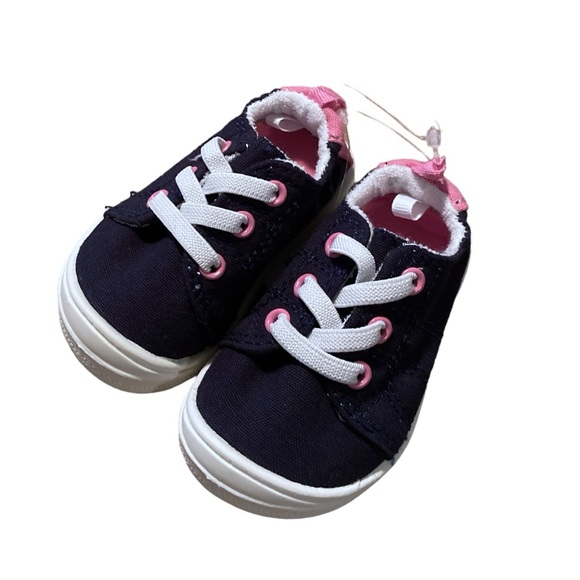 Wonder Nation Slip On Bump Toe Sneakers - Picture 2 of 9